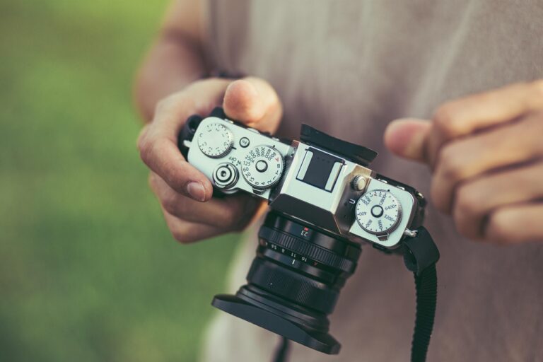 camera-6703438_1280